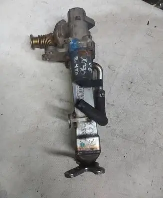 Volvo XC90 EGR valve cooler 30637142 039554