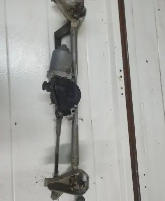 Subaru Forester SH Front wiper linkage and motor