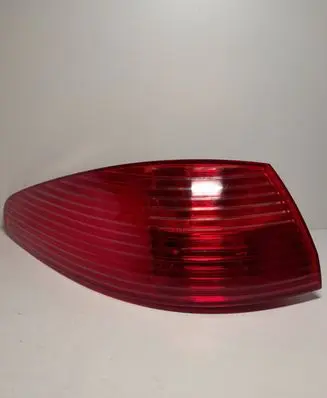 Peugeot 607 Rear/tail lights