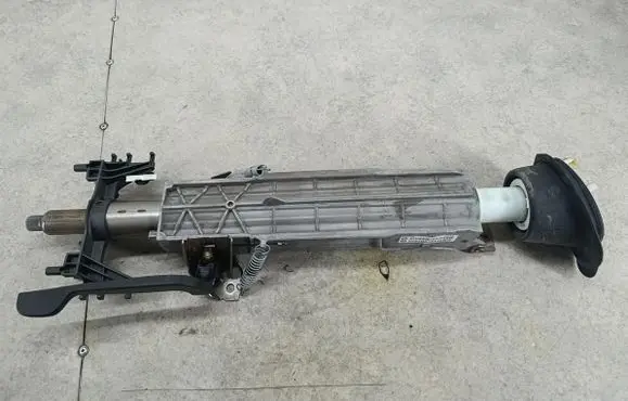 BMW 3 F30 F35 F31 Steering wheel axle 