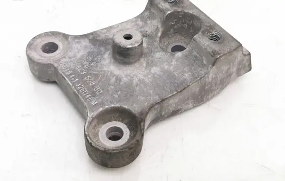 Peugeot 207 Gearbox mounting bracket 9682355880