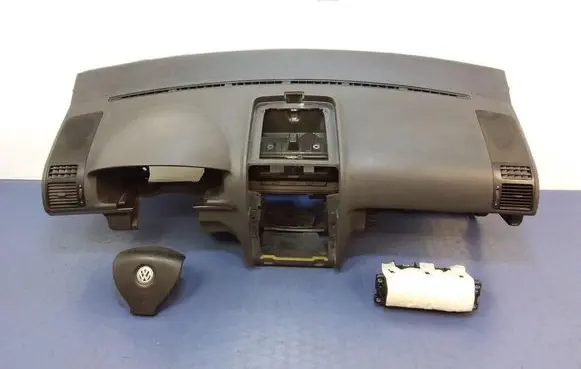 Volkswagen Touran I Dashboard 