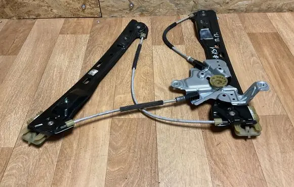 Opel Insignia A Front door electric window regulator 20952453 964838108