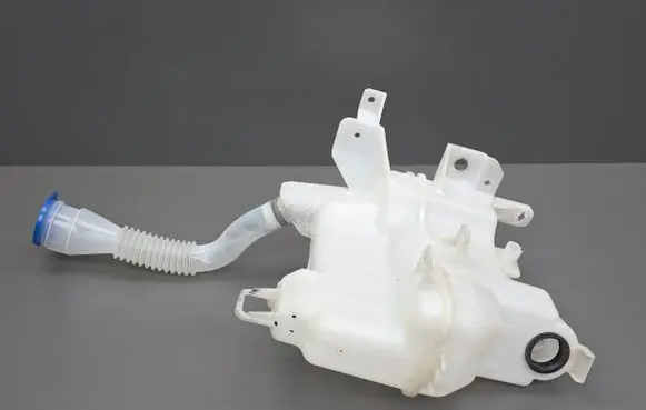 Mazda 3 III Windshield washer fluid reservoir/tank K0036 GHR167480