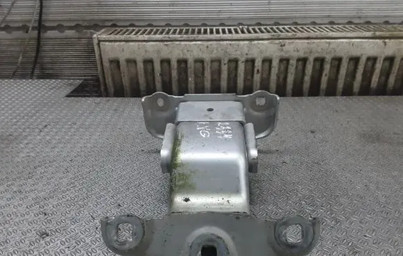 Opel Vivaro Loading door upper hinge 312304K 66379