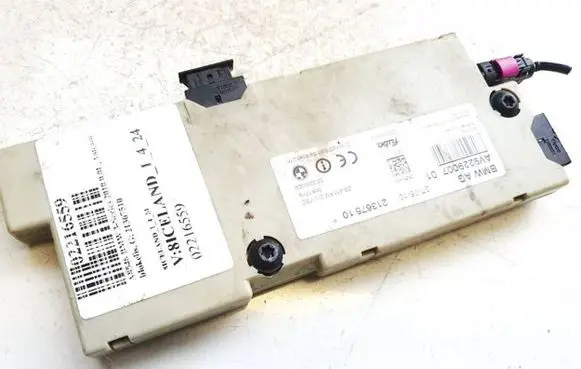 BMW 3 E90 E91 Antenna control unit 21367510 av922900701