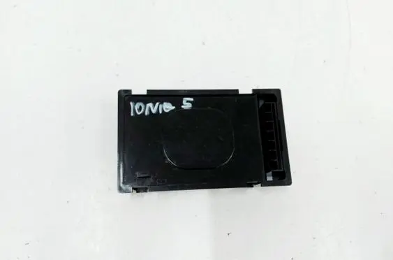 Hyundai Ioniq 5 Wireless charging module 95560-GI000