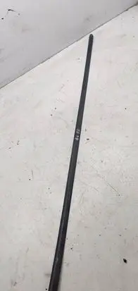 Volkswagen PASSAT B6 Front door trim (molding) 3c0853516