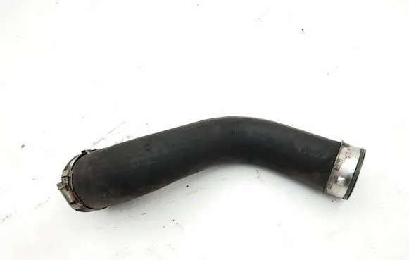 Mercedes-Benz C W204 Intercooler hose/pipe A2045281882 3099DB34 L22356D
