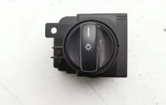 Mercedes-Benz B W245 Light switch 1695452704