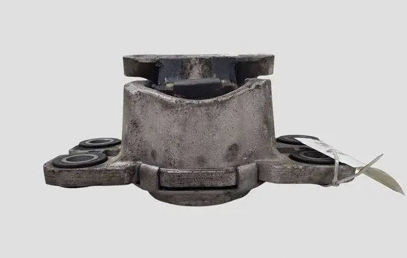 Volvo V70 Engine mount bracket 8G9N7M121AA