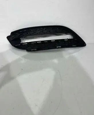 Mercedes-Benz B W246 W242 Front bumper lower grill A2468850622OE
