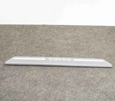 Volvo V40 Front sill trim cover 31265842