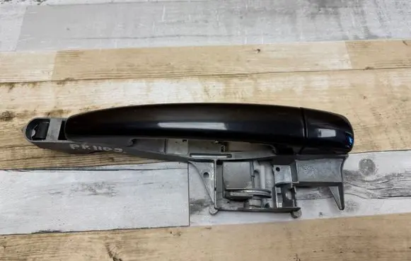 Peugeot 207 Front door exterior handle 1201M112 7P5FAB1
