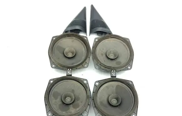 Mitsubishi Pajero Audio system kit MR301667 435844 MR986377
