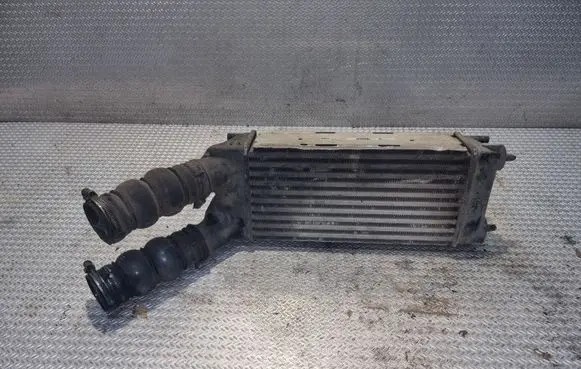 Citroen Berlingo Intercooler radiator 9682434580