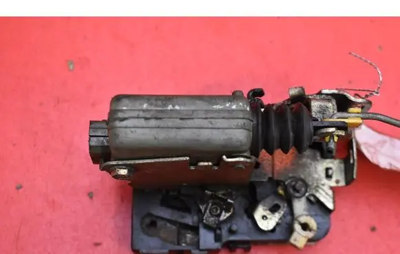 Renault Master II Front door lock