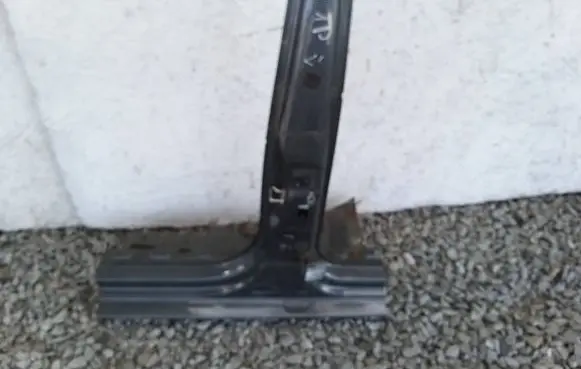 Seat Leon (1P) Pillar (middle) 