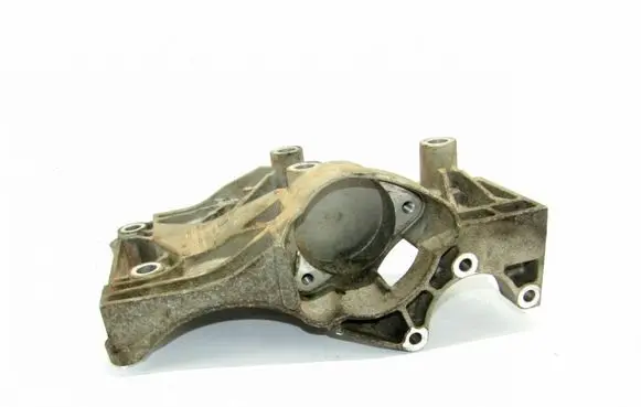 Opel Insignia A A/C compressor mount bracket 55562863