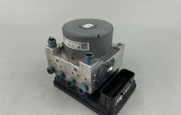 Mini One - Cooper F56 F55 ABS Pump 6893708