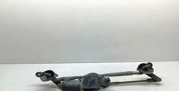Front wiper linkage and motor