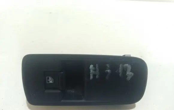 Alfa Romeo Mito Electric window control switch B569