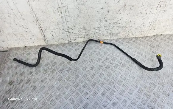 Ford Fusion II Fuel line pipe DG939D668AE