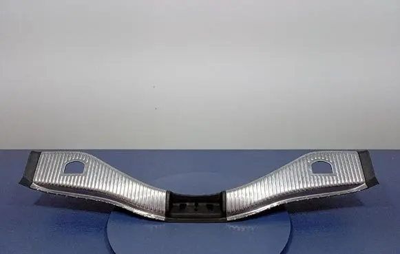Other sill/pillar trim element