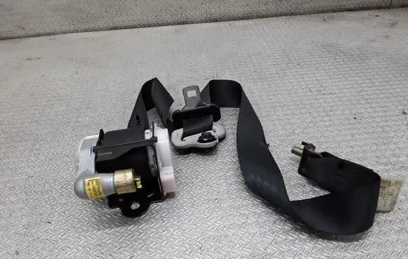Mazda 5 Front seatbelt T89334T