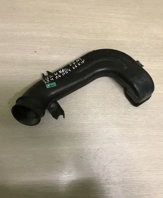 Suzuki SX4 Air intake duct part 1377369K50