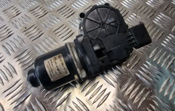 Volkswagen Polo Wiper motor 6Q1955113A