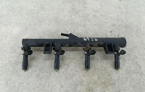 Citroen C4 Grand Picasso Fuel main line pipe 