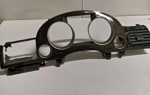 Dashboard trim