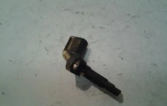 Audi A8 S8 D3 4E ABS brake wheel speed sensor 4E0927804D