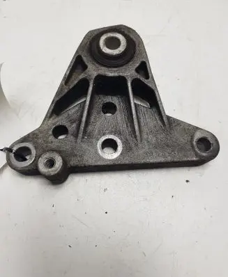 Volvo XC60 Engine mount bracket 31262936