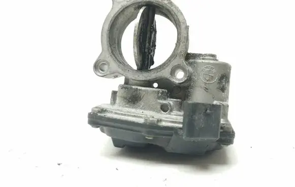 BMW 1 F20 F21 Throttle valve 50836904 7810752