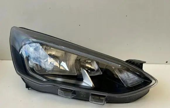 Ford Focus Headlight/headlamp JX7B13W029CE