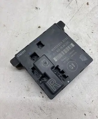 Mercedes-Benz E W211 Door control unit/module 2118201626 356806