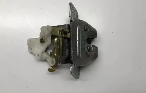 Mitsubishi Outlander Tailgate/trunk/boot lock/catch/latch