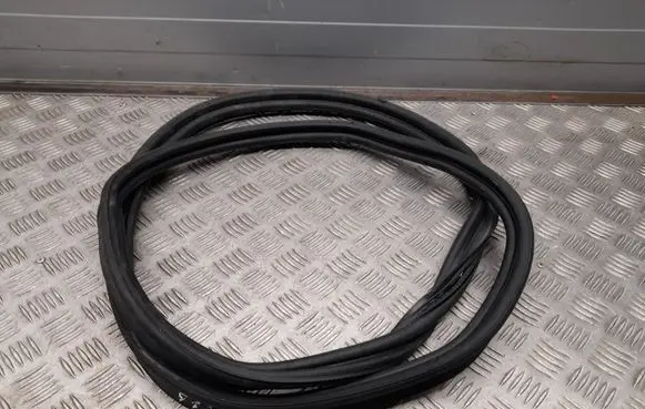 Mercedes-Benz E A207 Trunk rubber seal (body) A2077500698