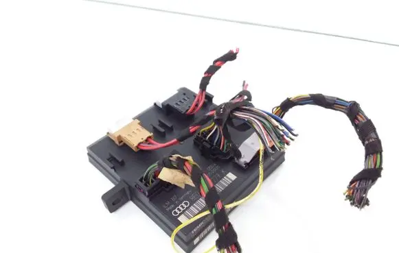 Audi A4 S4 B7 8E 8H Comfort/convenience module 8E0907279K