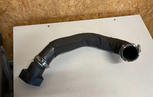 Audi Q5 SQ5 Intercooler hose/pipe 03L131111G
