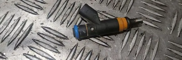 Dodge Durango Fuel injector 05037479AC