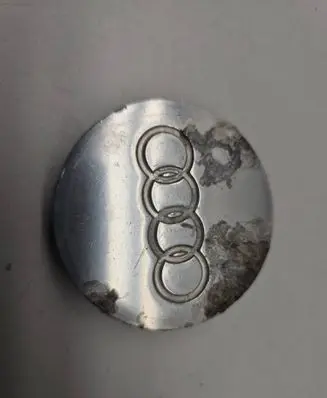 Audi A8 S8 D2 4D Original wheel cap 4D0601170A