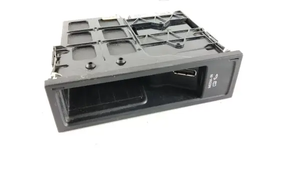 Volkswagen PASSAT B6 USB control unit 5N0035341C 5N0035342B