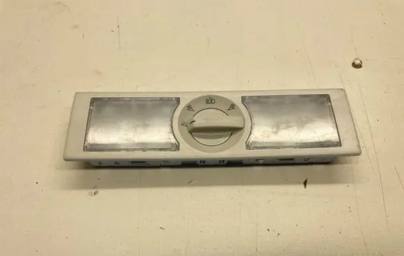 Volkswagen Jetta VI Rear seat light 6Q0947291B 0886400