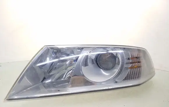 Skoda Octavia Mk2 (1Z) Headlight/headlamp 1Z1941017P