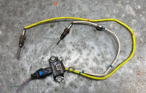 Renault Master III Exhaust gas temperature sensor 226588349R-BILI 226588349R