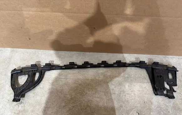 Mercedes-Benz GLE W167 Front bumper mounting bracket A1678852112