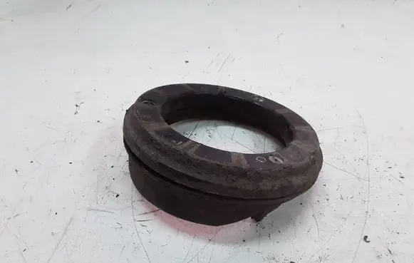 Renault Megane II Front coil spring rubber mount 